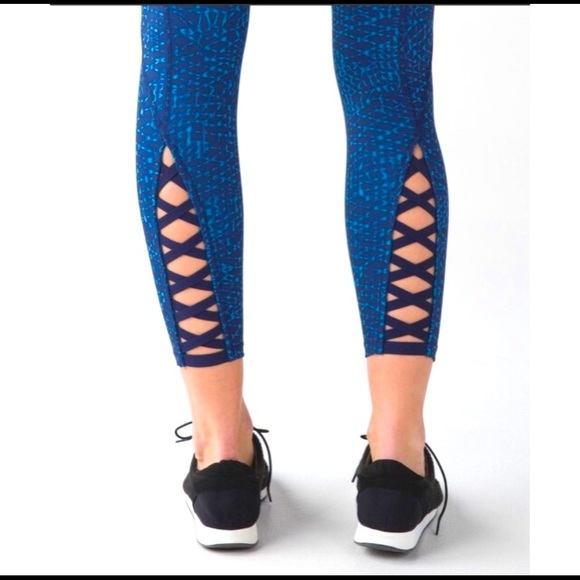 Lululemon Pure Practice leggings sz 6 Excellent condition 🔥 - Picture 4 of 7